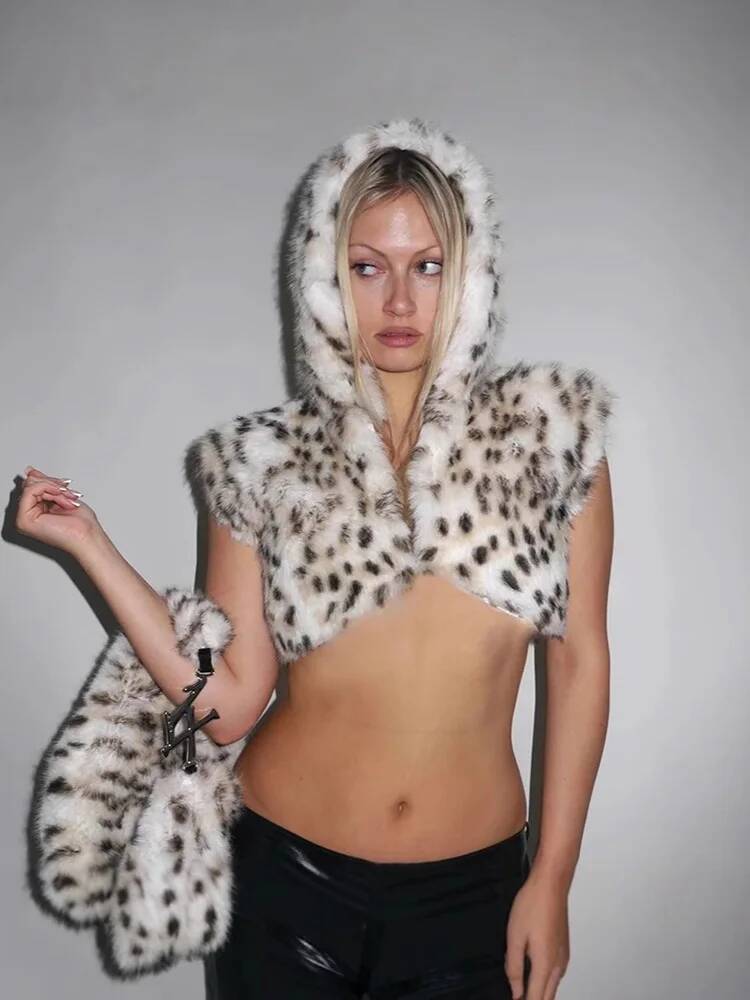 2026 معطف فرو قصير بغطاء رأس ب - مراجعة Winter Clothing Taiwan وسعره
